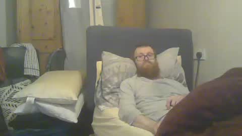 Snapshot of cs014g8493 chatting on 02-26-26, 12:53 chris online show from 02-26-26, 12:53