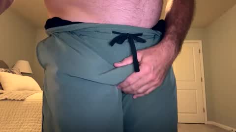 Snapshot of cuban2_slut chatting on 10-20-25, 12:33 Cubantoo online show from 10-20-25, 12:33