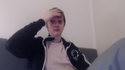 Snapshot of cube93 chatting on 02-15-25, 10:42 cube93 online show from 02-15-25, 10:42