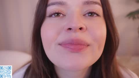 Ellie online show from 10-05-25, 03:10