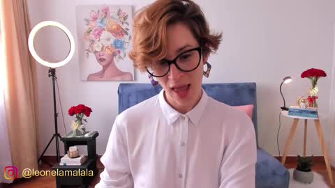 Leonela online show from 10-05-25, 03:54