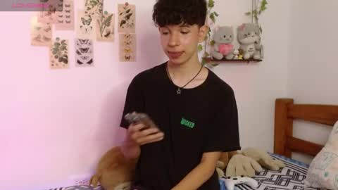 Cuddly online show from 04-30-26, 05:52