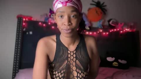 cum2charmxx online show from 10-31-25, 01:28