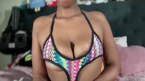 cum2charmxx online show from 01-06-26, 01:53