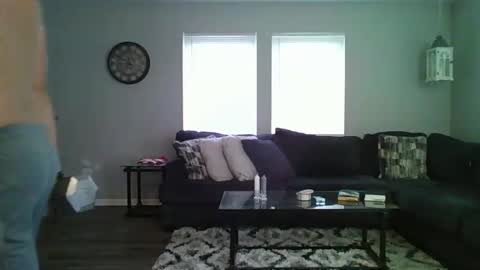 Lloyd Wallace online show from 10-22-25, 04:51