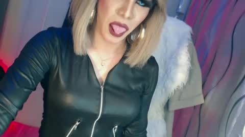 Snapshot of cum_4youbaby chatting on 06-17-26, 03:13 CUMMELA SLUTI online show from 06-17-26, 03:13