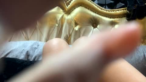 im KIM new girl to spoil online show from 10-26-25, 03:07