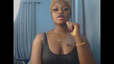 Snapshot of cum_ebony_petitxx chatting on 06-21-26, 06:49 cath online show from 06-21-26, 06:49