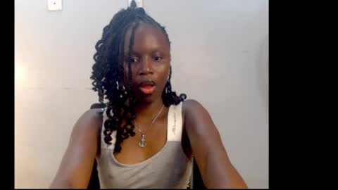 sophie online show from 05-17-26, 06:44