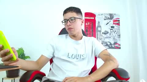 cumandres online show from 09-23-25, 02:31