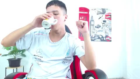 cumandres online show from 10-01-25, 02:01