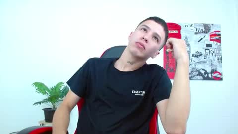 cumandres online show from 11-12-25, 02:06