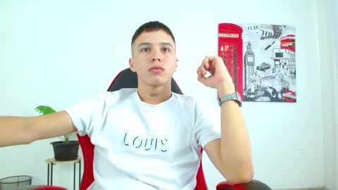 cumandres online show from 11-18-25, 02:43