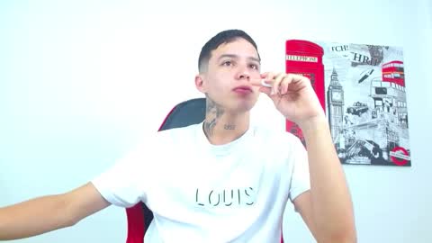 cumandres online show from 02-02-26, 03:11