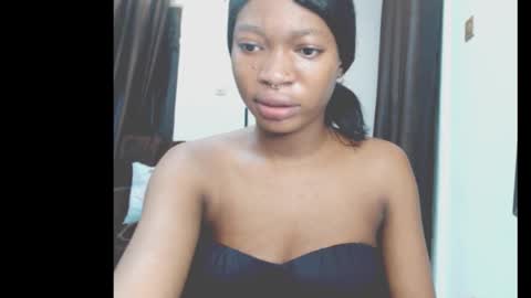 cumebony_petit online show from 03-25-26, 06:52