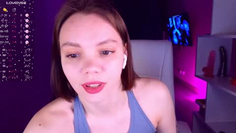 Snapshot of cumeveline chatting on 01-27-25, 04:01 Eva online show from 01-27-25, 04:01