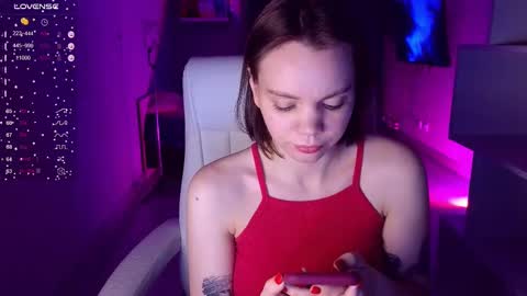 Snapshot of cumeveline chatting on 03-10-25, 06:23 Eva online show from 03-10-25, 06:23