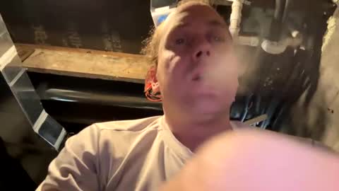 Snapshot of cumfacialxxx chatting on 12-18-24, 03:22 cumfacialxxx online show from 12-18-24, 03:22