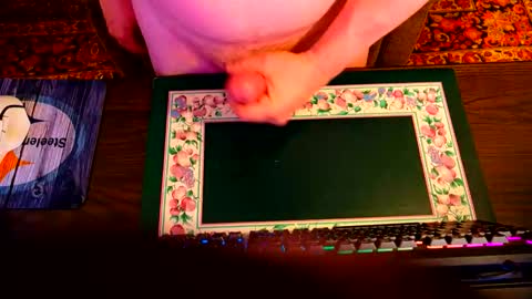 Snapshot of cumforme1988 chatting on 01-08-26, 06:16 cumforme1988 online show from 01-08-26, 06:16