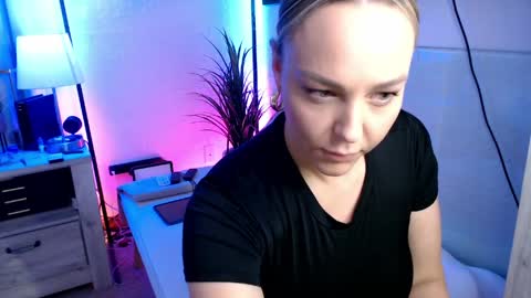 cumguzzlingskank online show from 03-30-26, 05:52