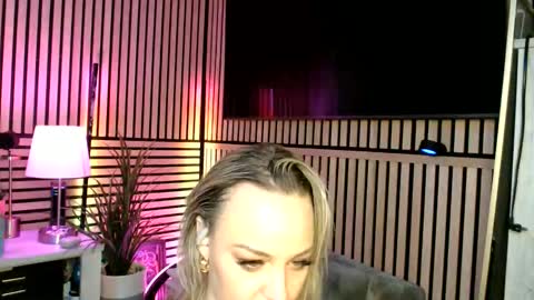 cumguzzlingskank online show from 04-06-26, 04:46