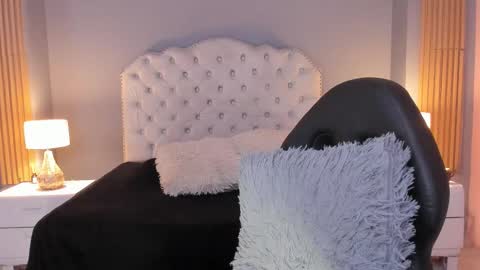 Cumming Loving online show from 09-17-25, 07:59