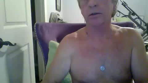 cumngetit910 online show from 12-04-25, 11:57