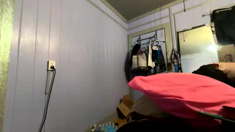 Snapshot of cumnsparkle chatting on 04-13-26, 04:45 cumnsparkle online show from 04-13-26, 04:45