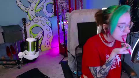 CUMpotikEve online show from 05-19-26, 03:24
