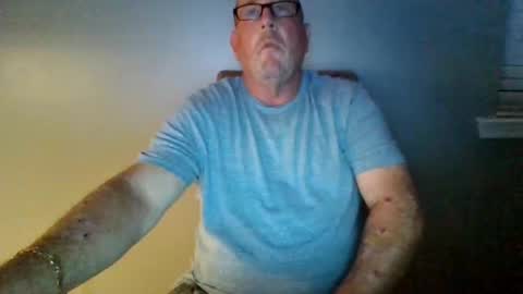 Snapshot of cumsalot55797187 chatting on 12-18-24, 02:21 cumsalot55797187 online show from 12-18-24, 02:21