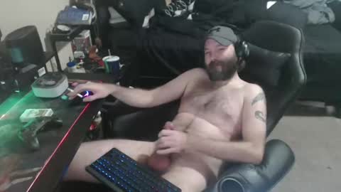 Snapshot of cumslinger2003 chatting on 10-10-25, 11:09 cumslinger2003 online show from 10-10-25, 11:09