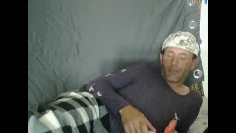 Snapshot of cumslutboi27 chatting on 02-14-25, 06:56 cumslutboi27 online show from 02-14-25, 06:56