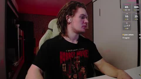 Snapshot of cumzan_ chatting on 04-07-26, 10:09 Tarzan online show from 04-07-26, 10:09
