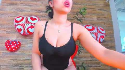 cupcake_izzy online show from 02-17-26, 05:26