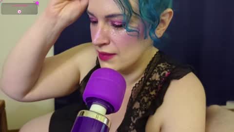 Snapshot of cupcakecravings chatting on 02-03-25, 03:20 Cupcake online show from 02-03-25, 03:20