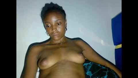 Snapshot of cupidxdoll chatting on 04-18-26, 07:07 cupidxdoll online show from 04-18-26, 07:07