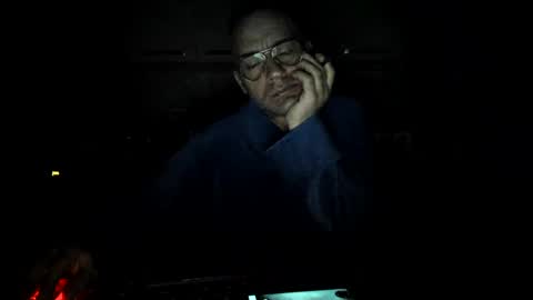 Snapshot of cuplu29 chatting on 01-18-25, 04:15 maria alex online show from 01-18-25, 04:15