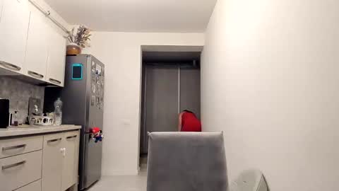 Snapshot of cuplu29 chatting on 02-18-25, 04:04 maria alex online show from 02-18-25, 04:04