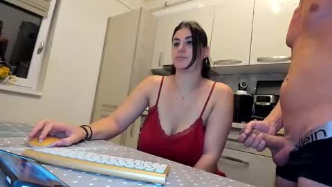 Snapshot of cuplu29 chatting on 09-23-25, 09:07 maria alex online show from 09-23-25, 09:07