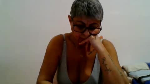 couple online show from 12-09-24, 05:52