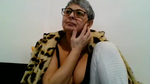 couple online show from 01-07-25, 06:03