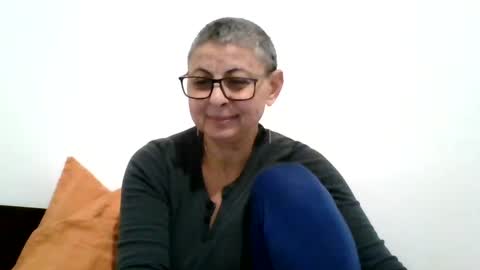 couple online show from 01-17-25, 03:53