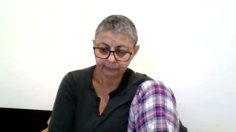couple online show from 01-18-25, 05:48