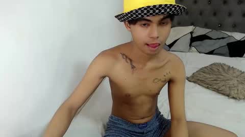 Xyrien online show from 12-22-25, 09:23