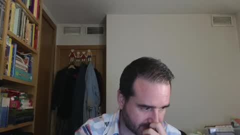 curiosillo1983 online show from 05-26-26, 06:26