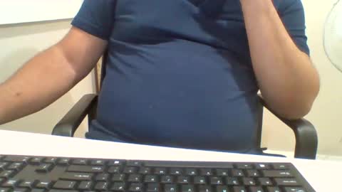 Snapshot of curious_aussie11 chatting on 01-10-25, 02:02 Carl online show from 01-10-25, 02:02