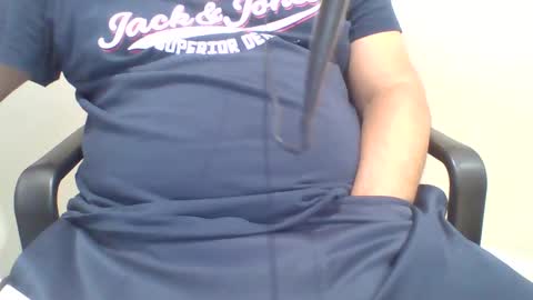 Snapshot of curious_aussie11 chatting on 01-31-25, 05:53 Carl online show from 01-31-25, 05:53