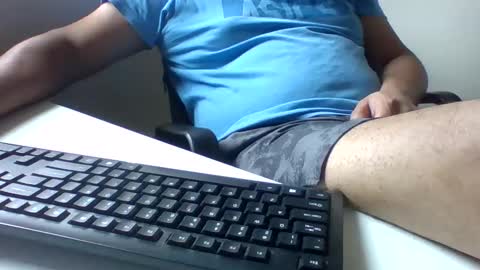 Snapshot of curious_aussie11 chatting on 02-14-25, 12:09 Carl online show from 02-14-25, 12:09