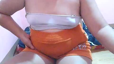 Snapshot of curious_girl247 chatting on 05-17-26, 12:12 curious_girl247 online show from 05-17-26, 12:12