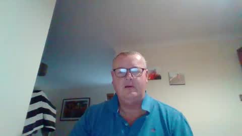 Snapshot of curiousax77 chatting on 12-23-24, 09:27 curiousax77 online show from 12-23-24, 09:27